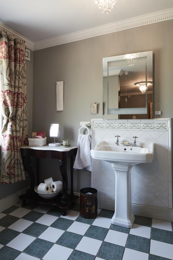 Brookvale Bed and Breakfast Wellingtonbridge Exteriör bild
